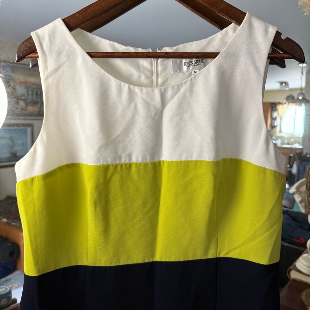 Jones Studio Color Block White, Lime, and Navy Business Casual Mini Dress - Picture 2 of 7
